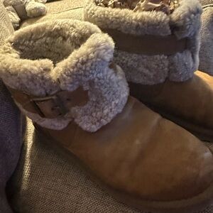 UGG Brown Ankle Boots with Shearling Cuff